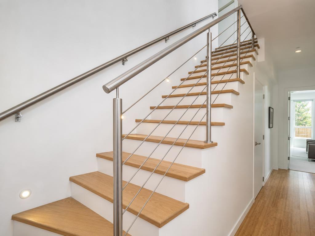Edelstahlgeländer aus Polen – Treppe