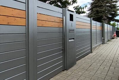 Aluminiumzaun in Holzoptik aus Polen