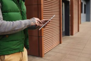 Automatisches Tor mit App-Steuerung