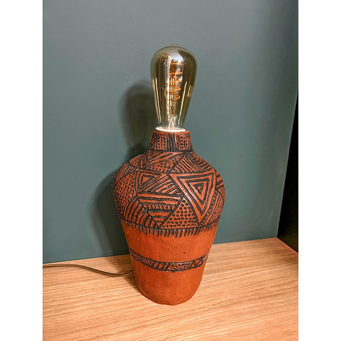 Designlampe aus Terrakotta – Ethno Edition