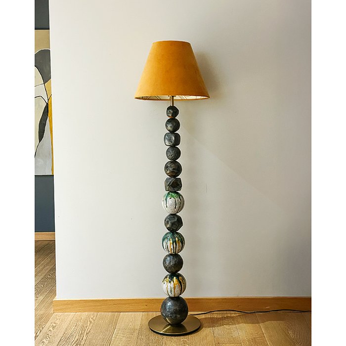 Skulpturale Stehlampe Gaia