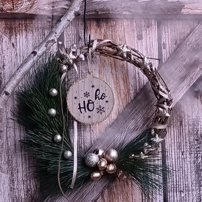 Handgemachte Naturkränze